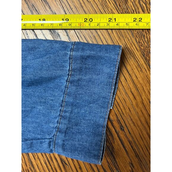 UNIF Blue Cold Shoulder Pearl Snap Button Up Denim Shirt Top   Women's Size XS - Picture 10 of 10